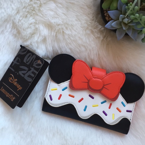 Loungefly Disney Minnie Mouse Sprinkle Cupcake Cosplay Flap Wallet - Picture 1 of 3